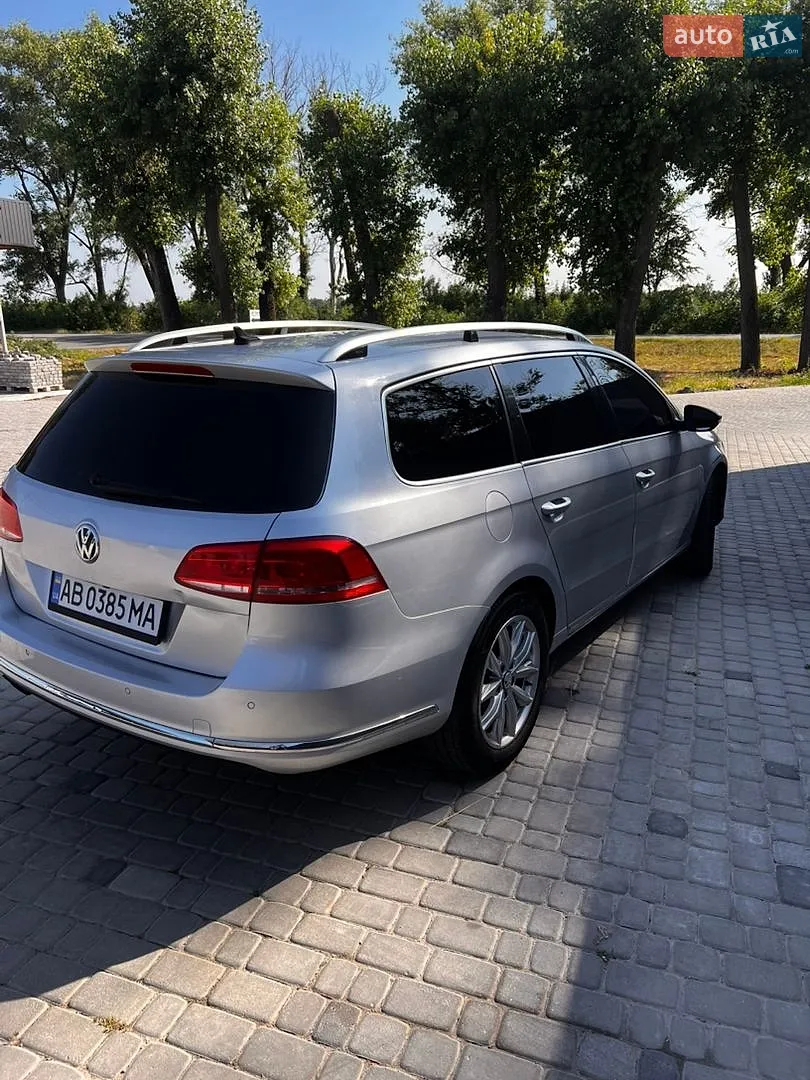 2011 Volkswagen Passat - мініатюра 3