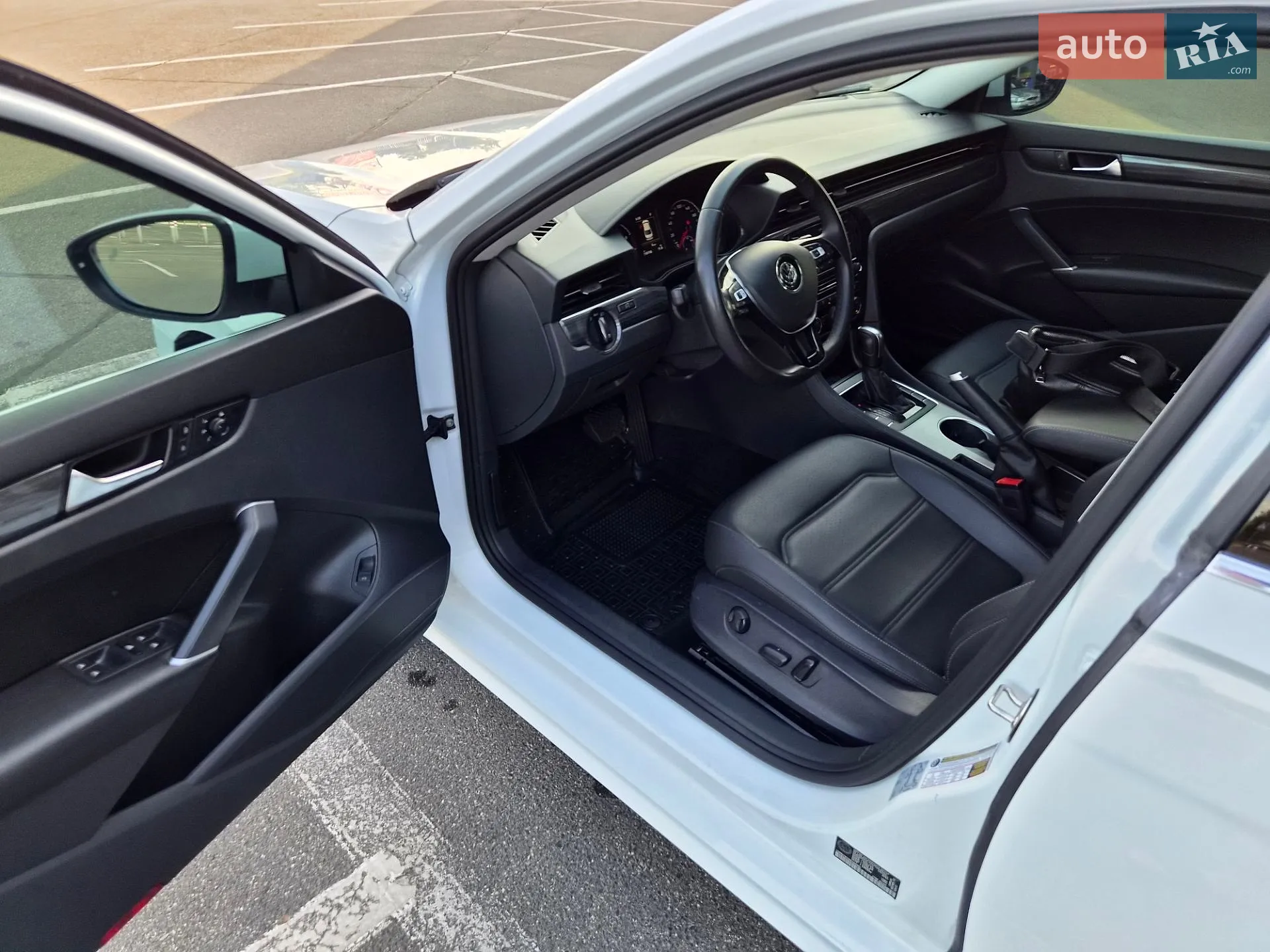 2021 Volkswagen Passat - мініатюра 11