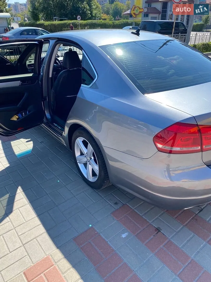 2012 Volkswagen Passat - мініатюра 5