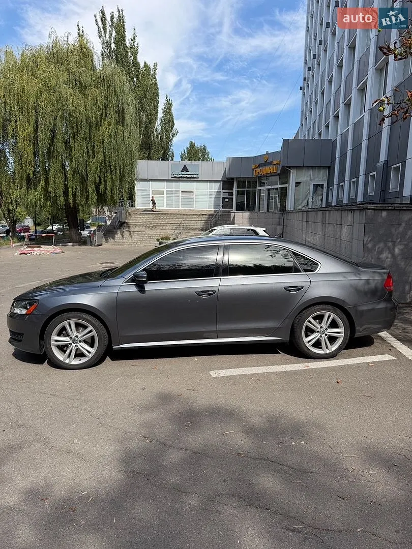 2014 Volkswagen Passat - мініатюра 3
