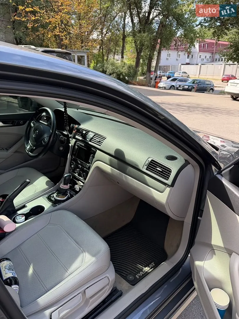 2014 Volkswagen Passat - мініатюра 9