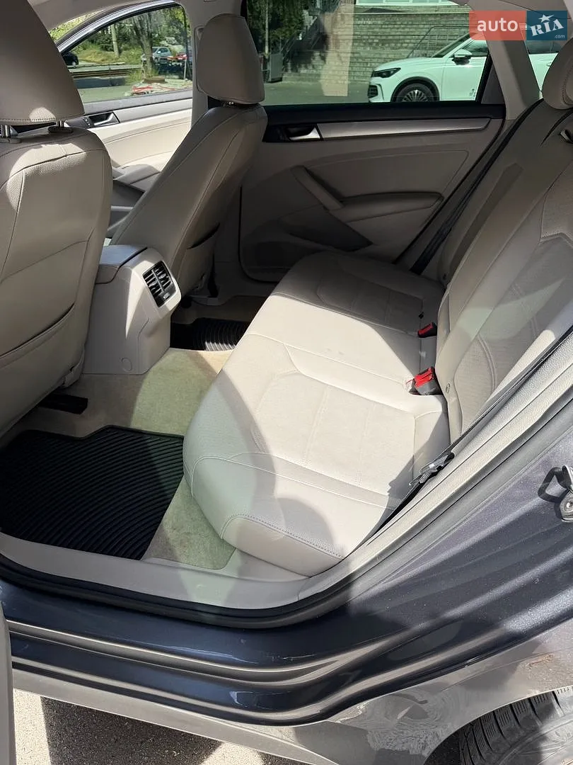 2014 Volkswagen Passat - мініатюра 11