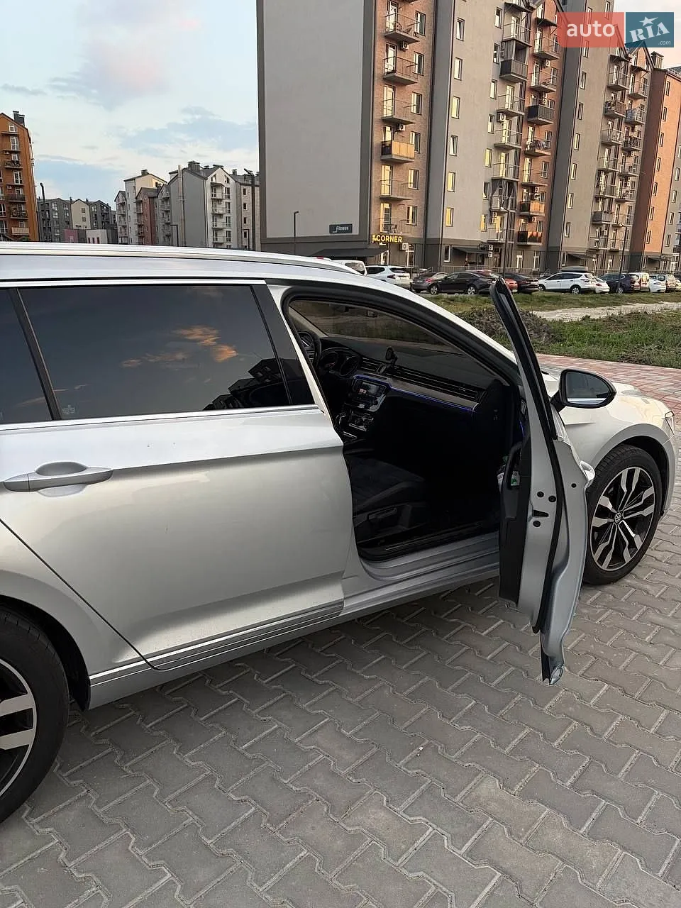 2016 Volkswagen Passat - фото 1