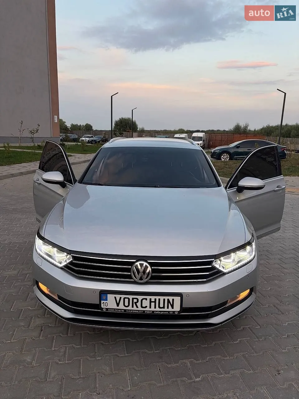 2016 Volkswagen Passat - мініатюра 10