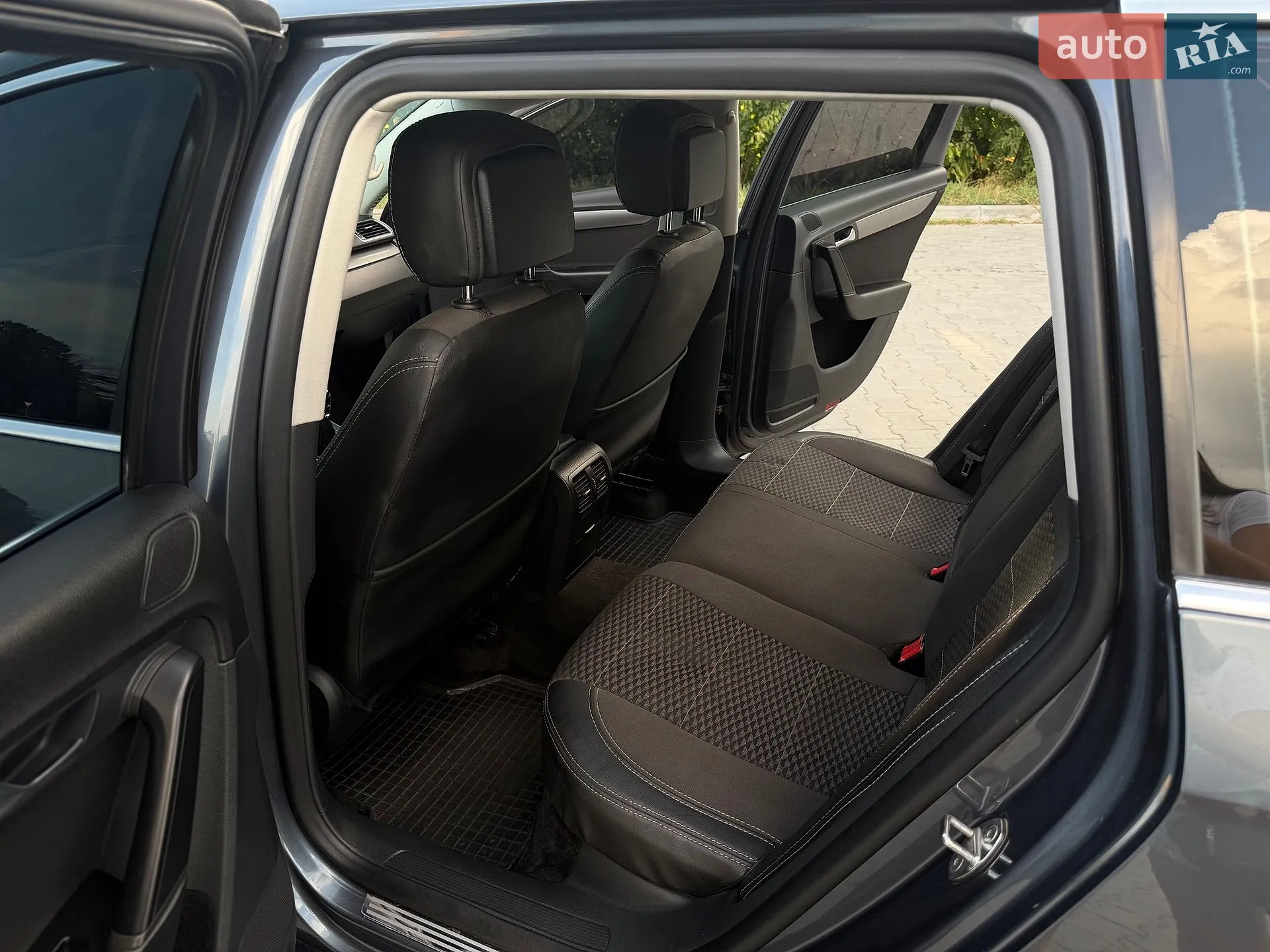 2012 Volkswagen Passat - мініатюра 13