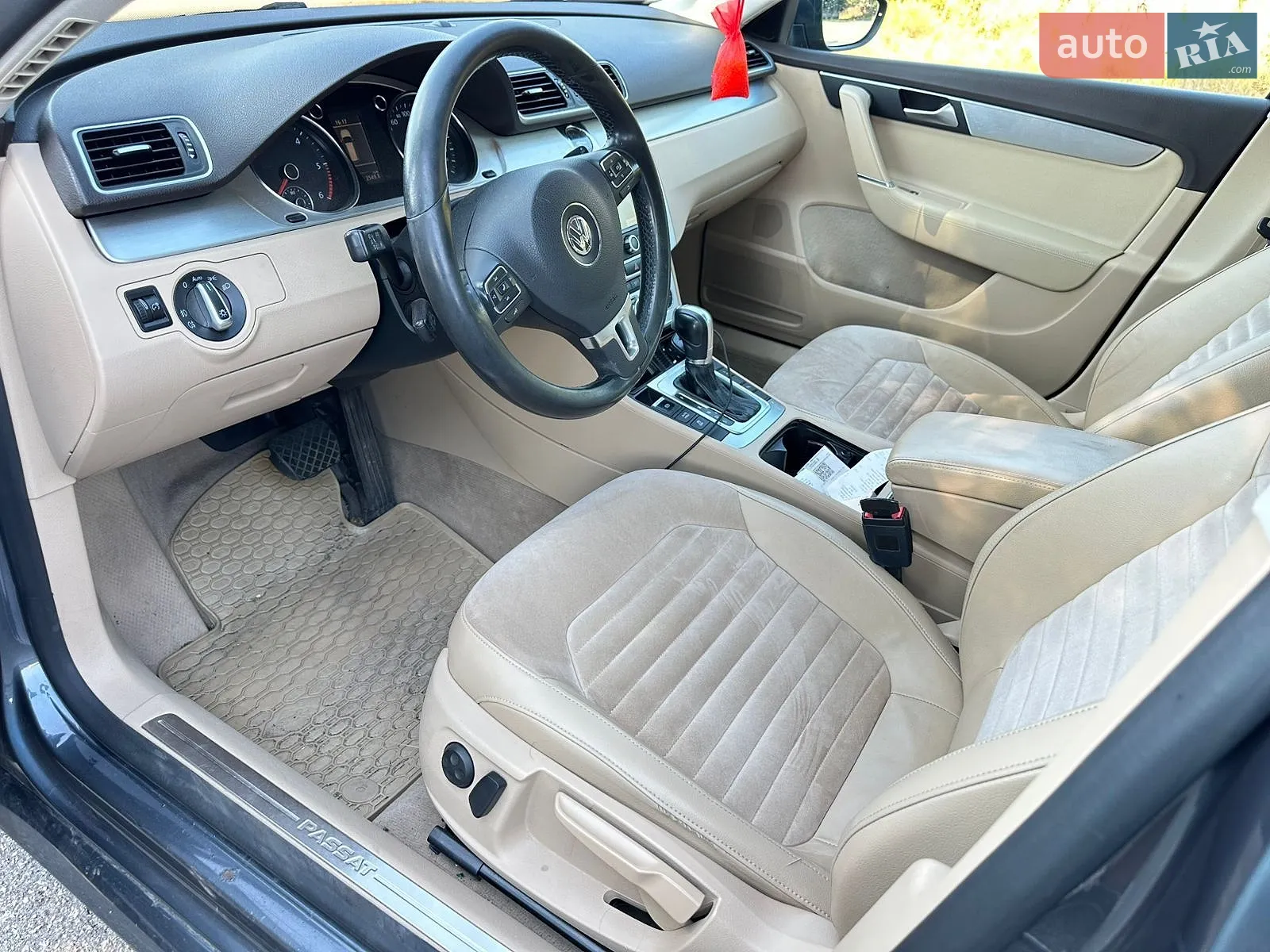 2012 Volkswagen Passat - мініатюра 12