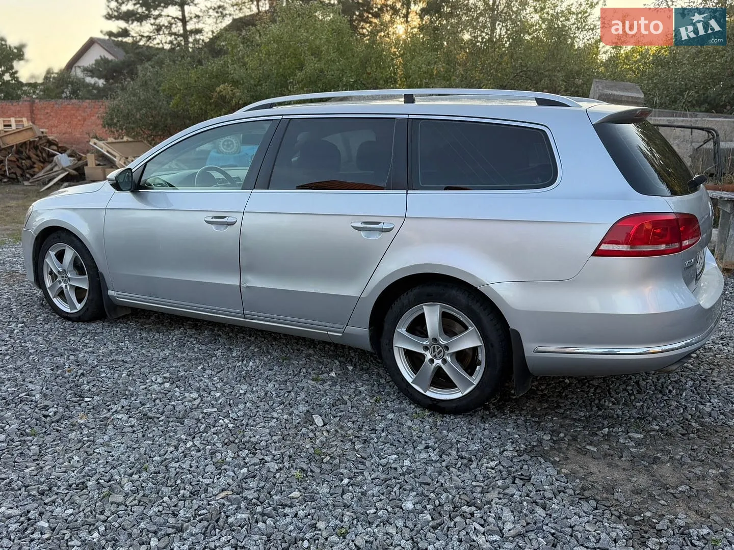 2011 Volkswagen Passat - мініатюра 2