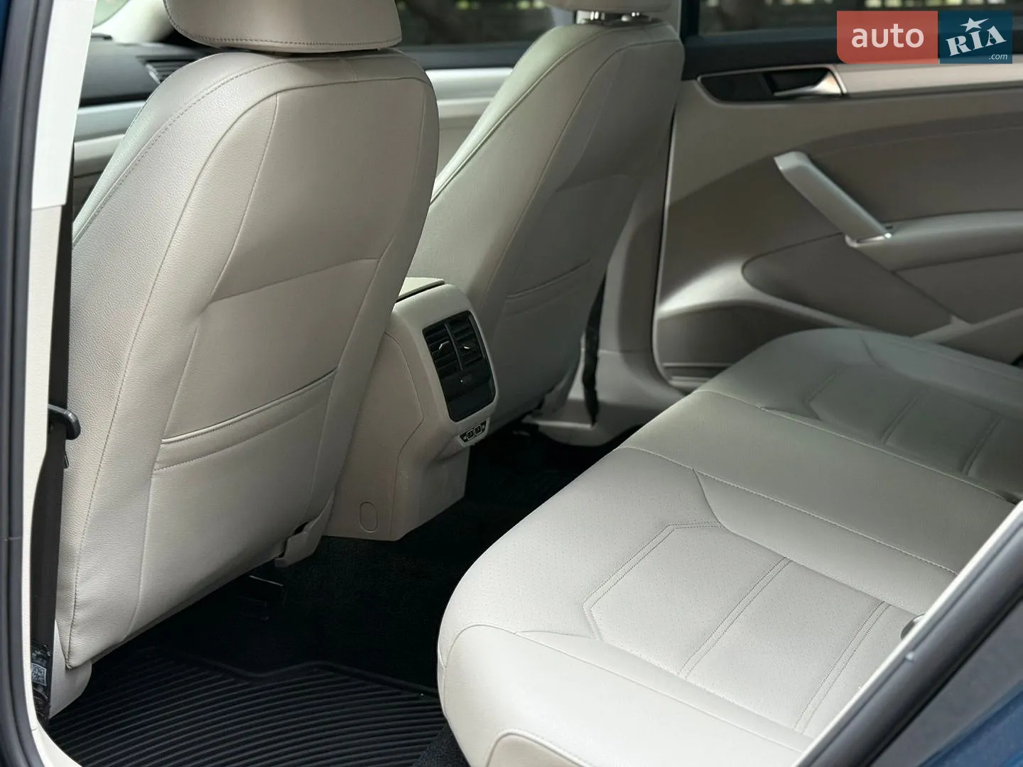 2018 Volkswagen Passat - мініатюра 30