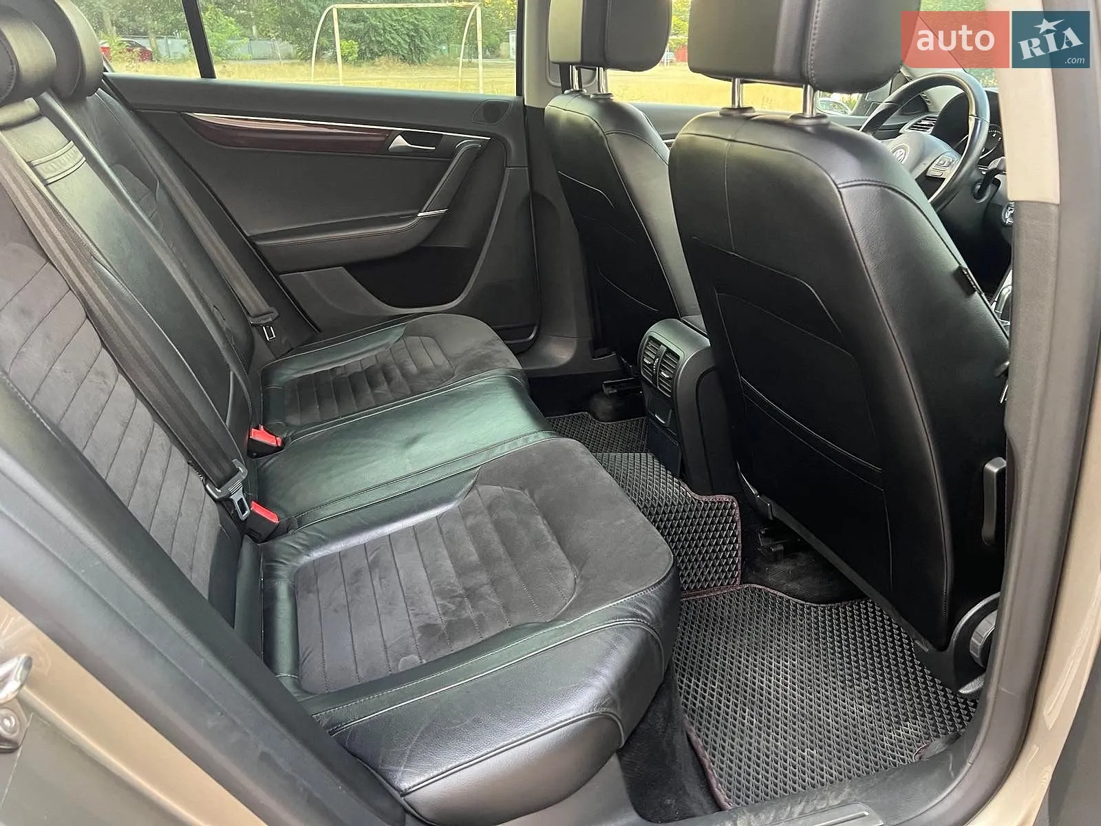 2012 Volkswagen Passat - мініатюра 12