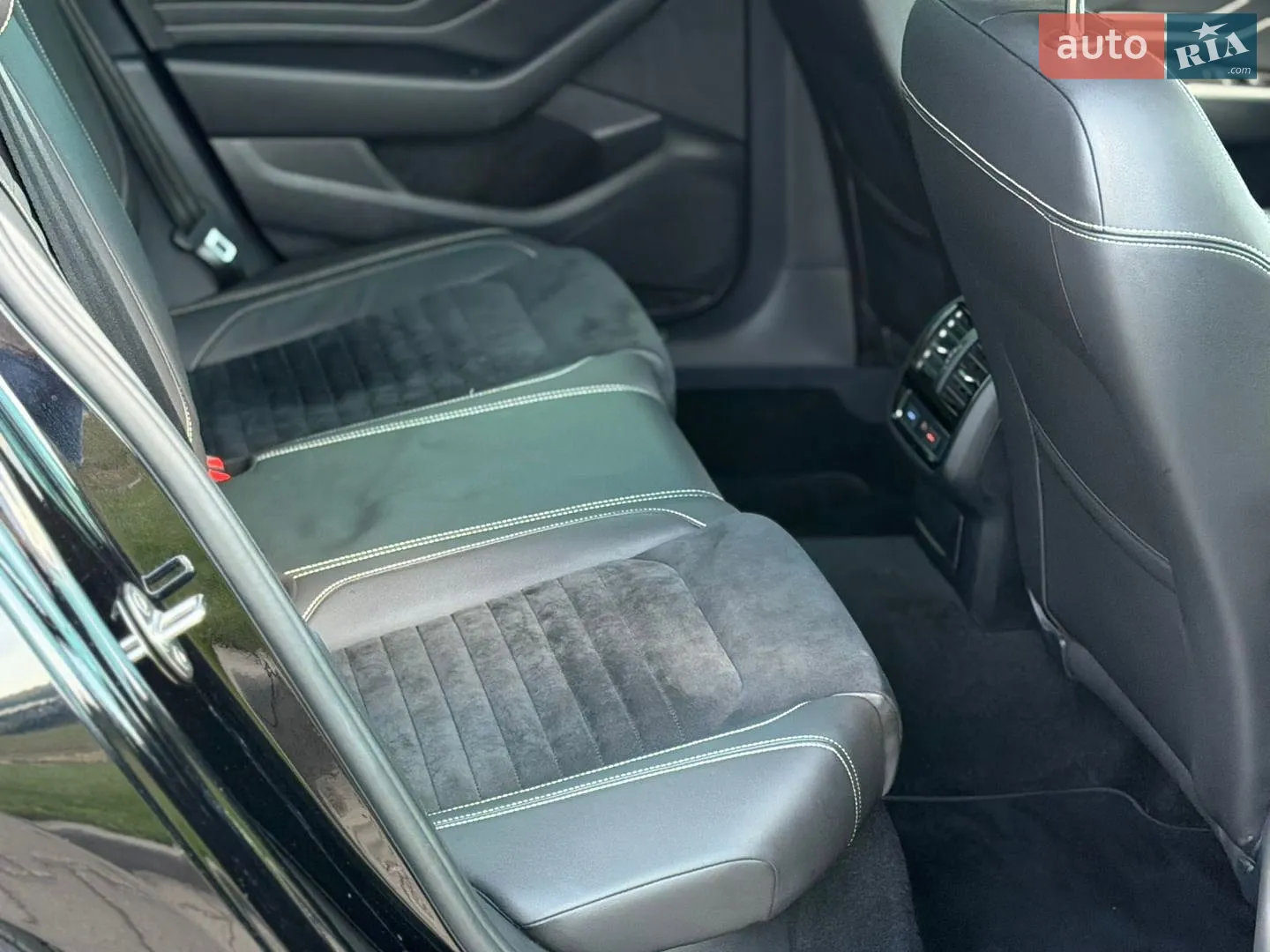 2019 Volkswagen Passat - мініатюра 23