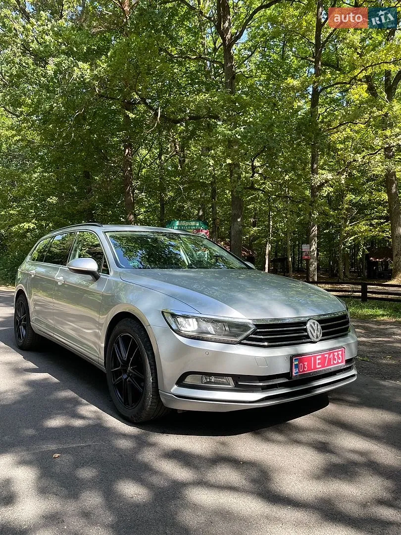 2017 Volkswagen Passat - мініатюра 2