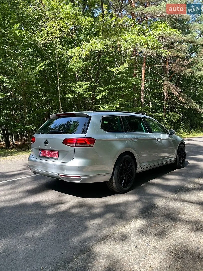2017 Volkswagen Passat - мініатюра 9