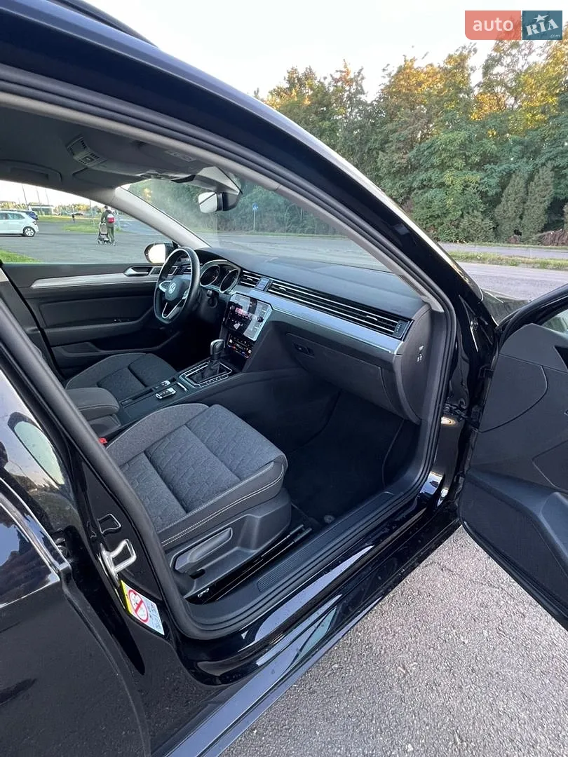 2022 Volkswagen Passat - мініатюра 23