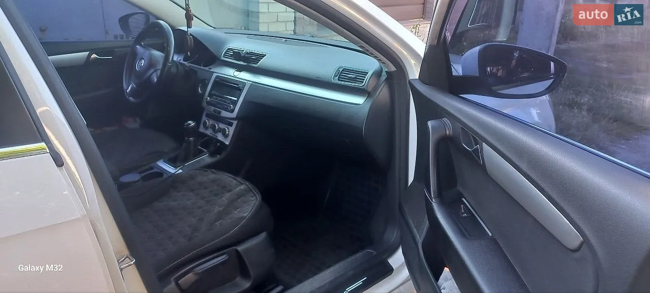 2013 Volkswagen Passat - мініатюра 5