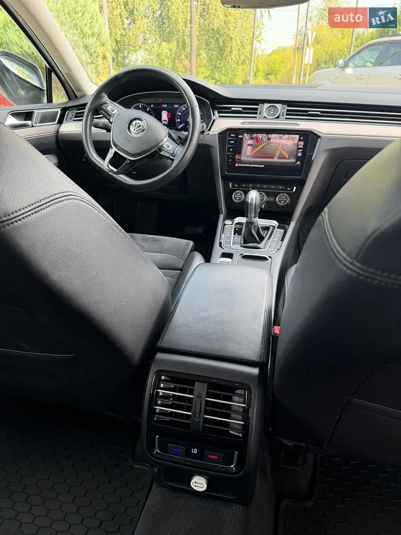2017 Volkswagen Passat - мініатюра 11