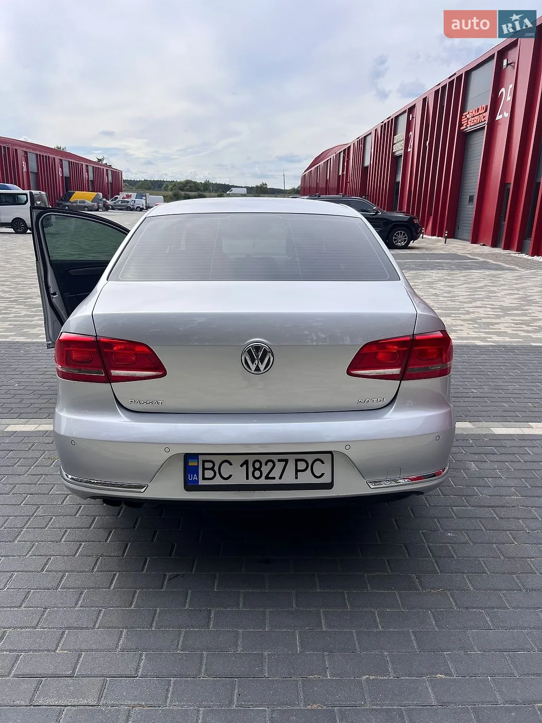 2011 Volkswagen Passat - мініатюра 11