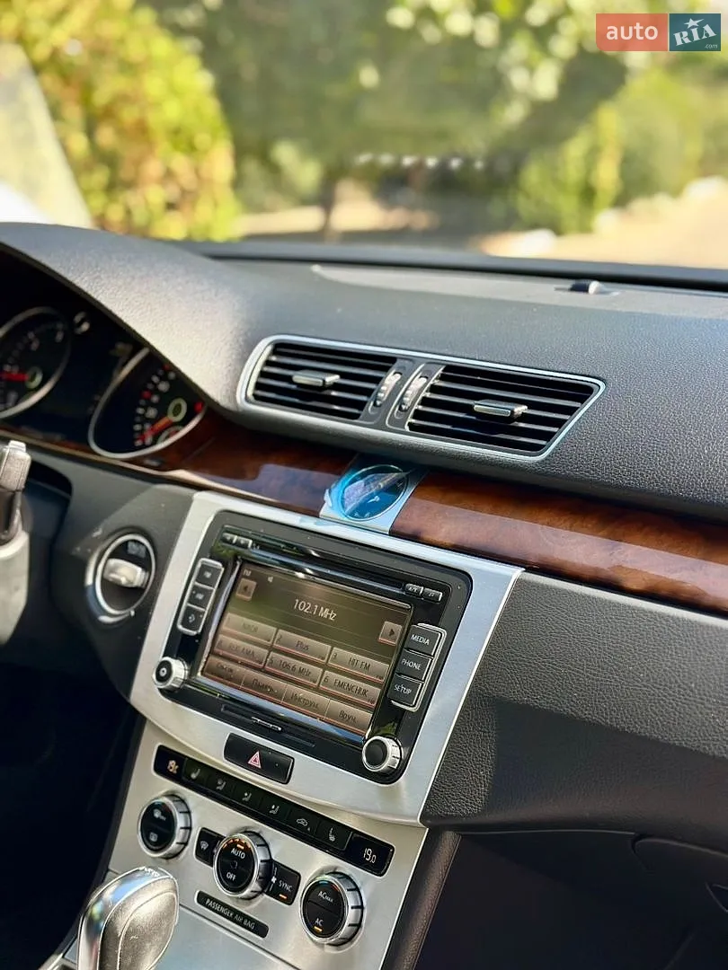 2012 Volkswagen Passat - мініатюра 20