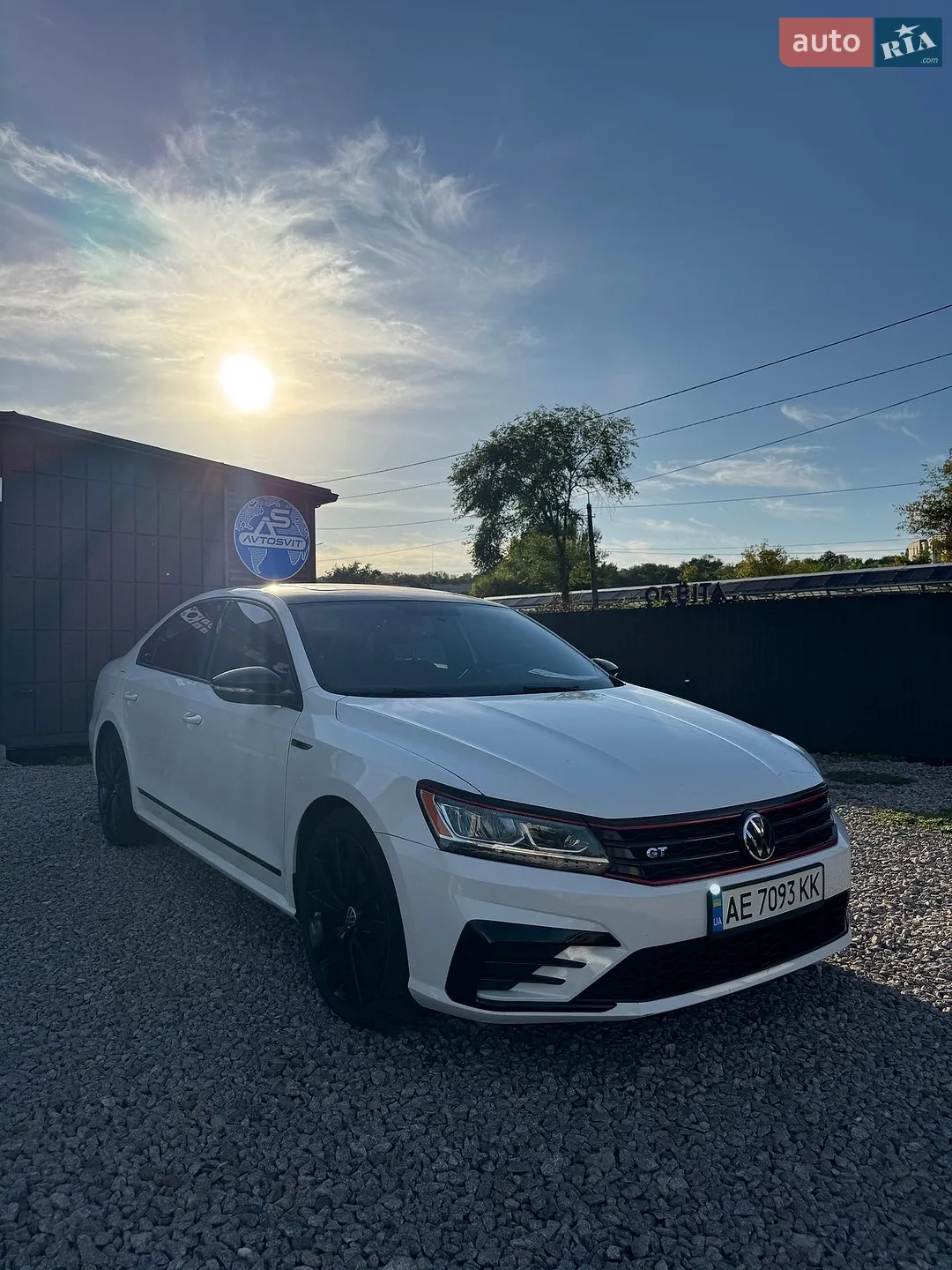 2018 Volkswagen Passat - мініатюра 2