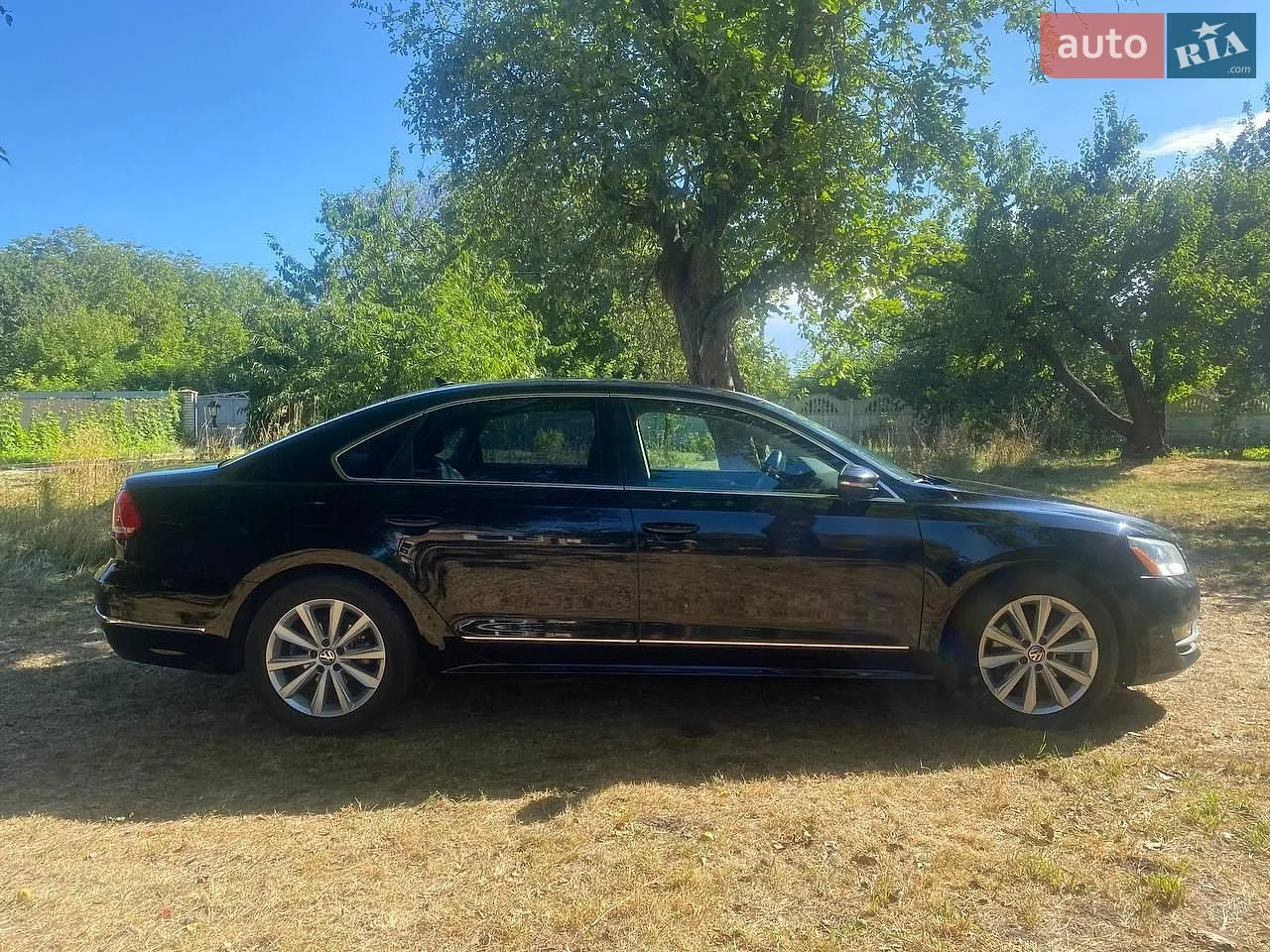 2011 Volkswagen Passat - фото 1