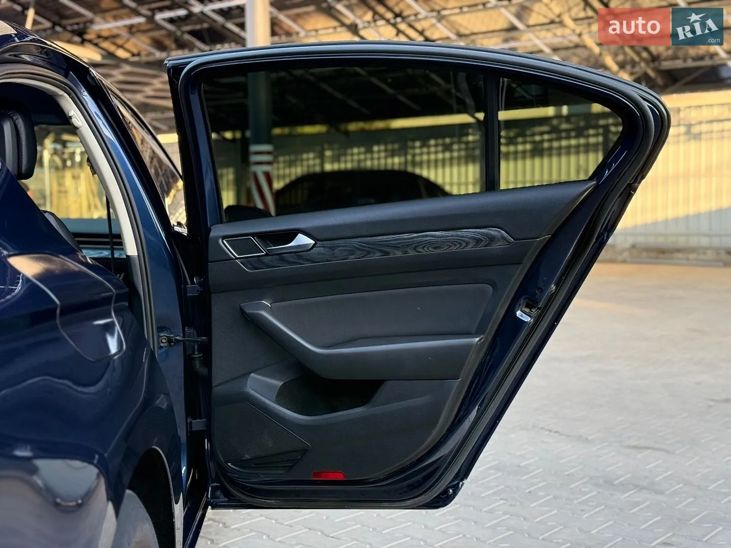 2015 Volkswagen Passat - мініатюра 9