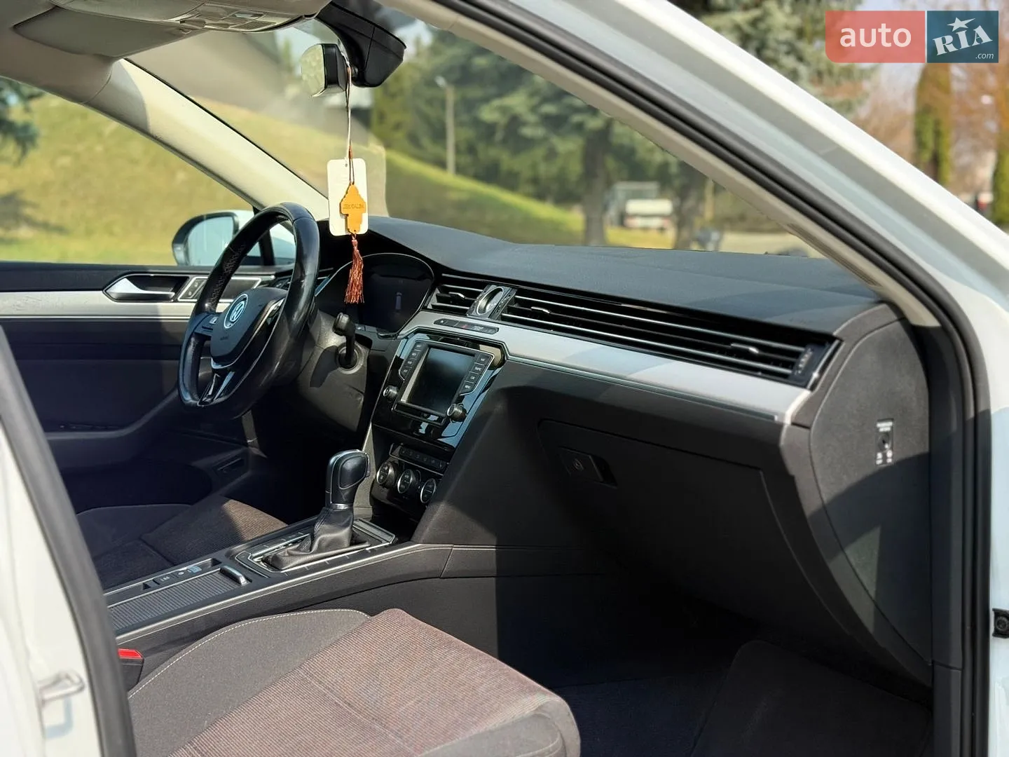 2017 Volkswagen Passat - мініатюра 12