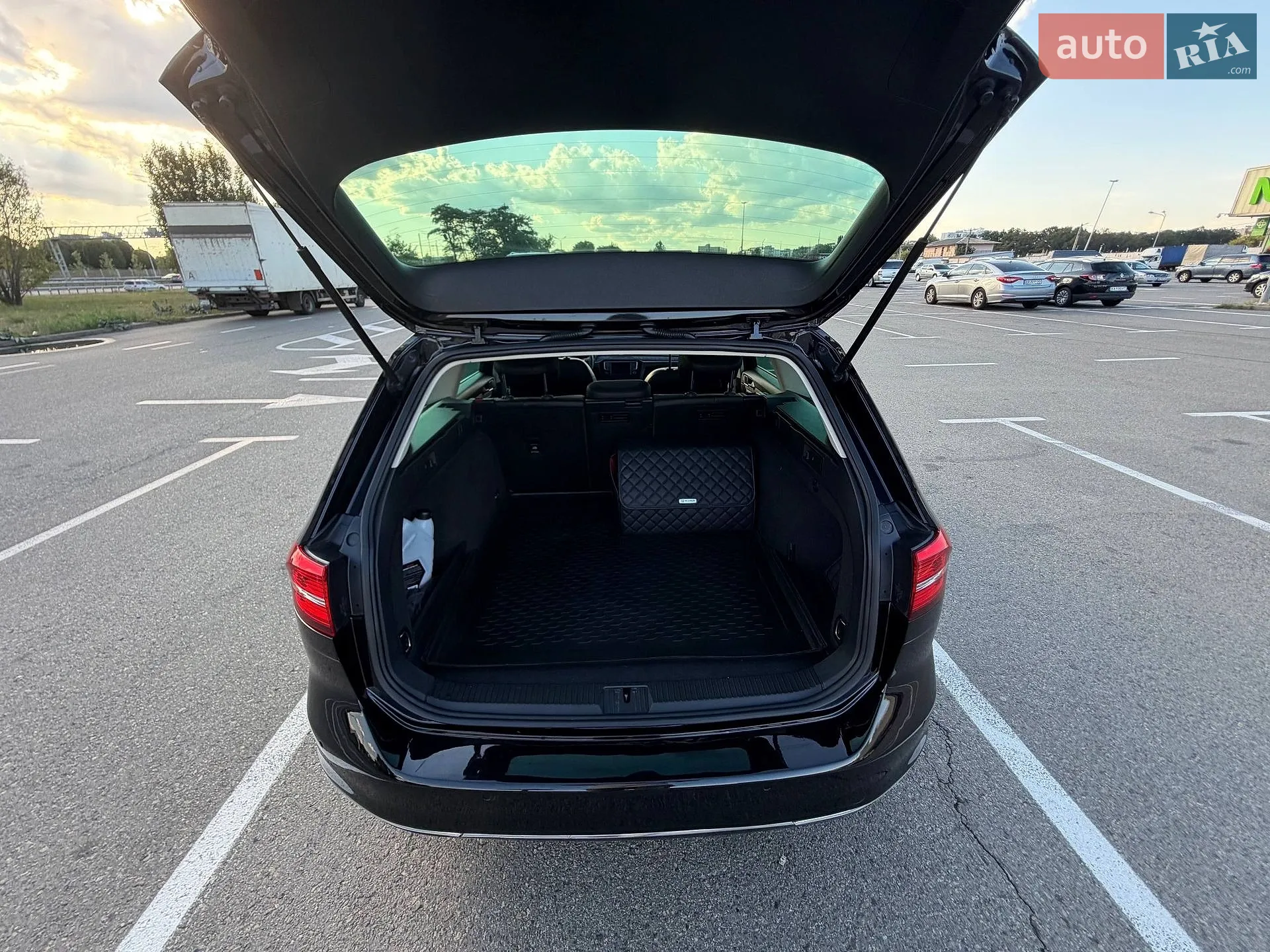 2015 Volkswagen Passat - мініатюра 6