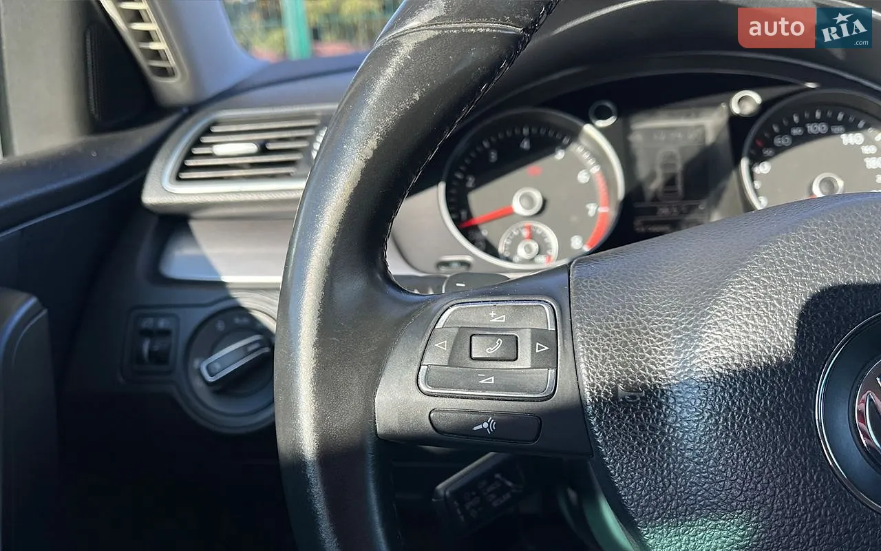 2012 Volkswagen Passat - мініатюра 13
