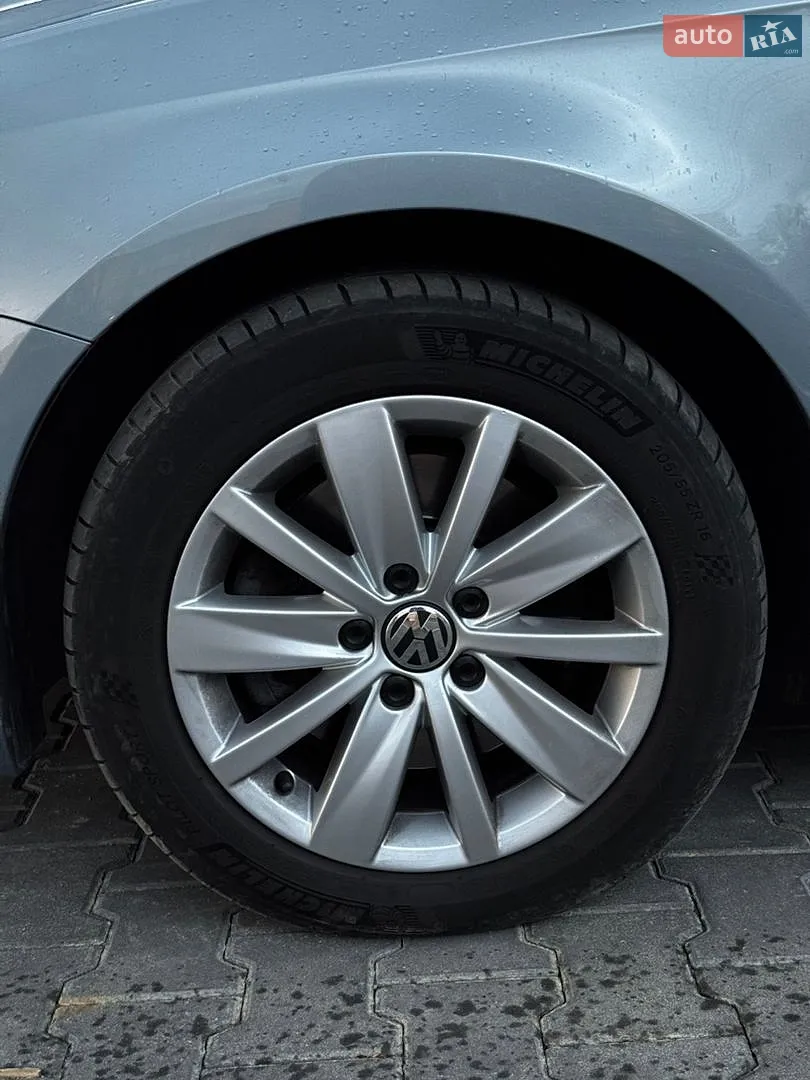 2013 Volkswagen Passat - мініатюра 21