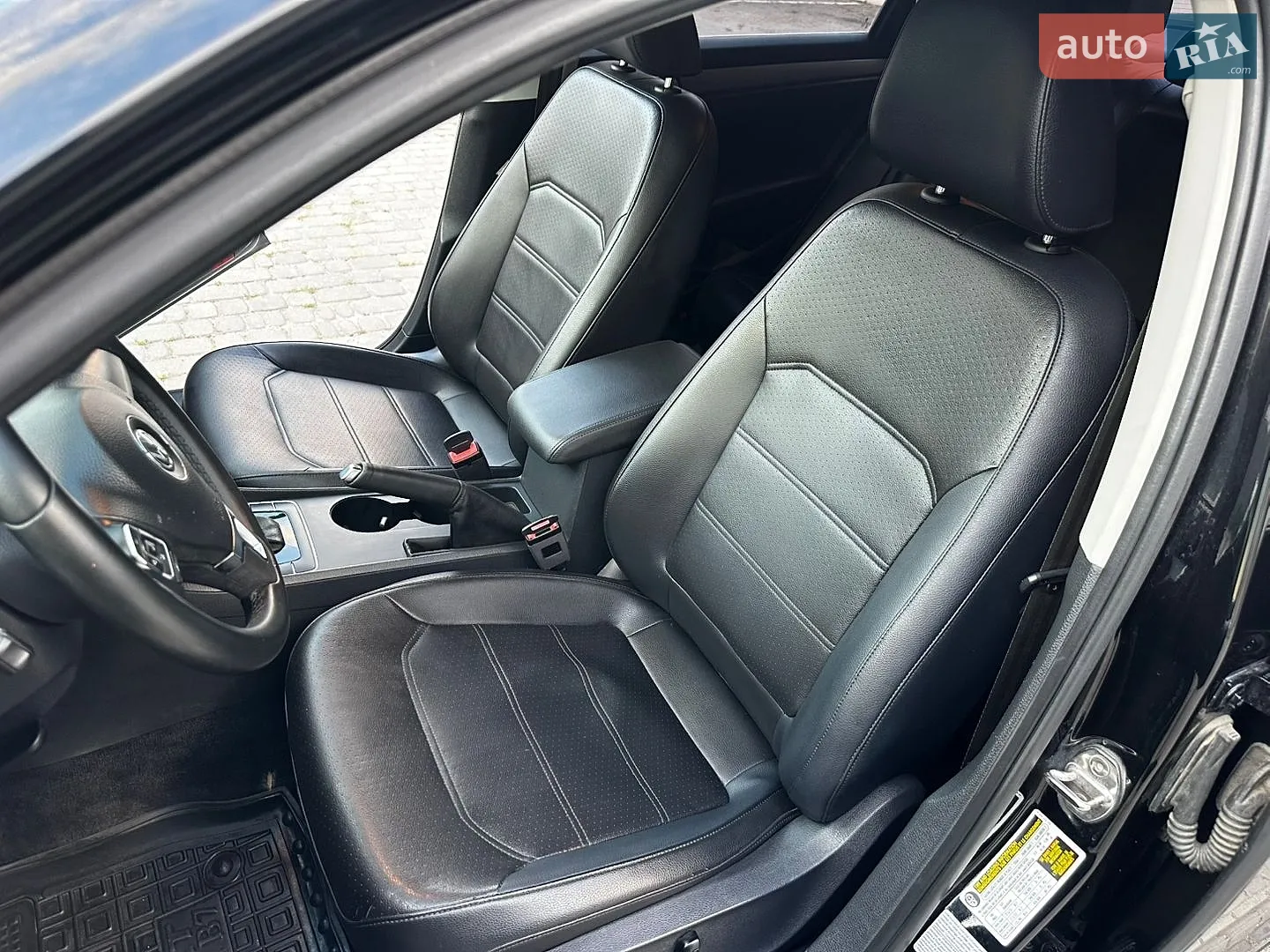 2015 Volkswagen Passat - мініатюра 16