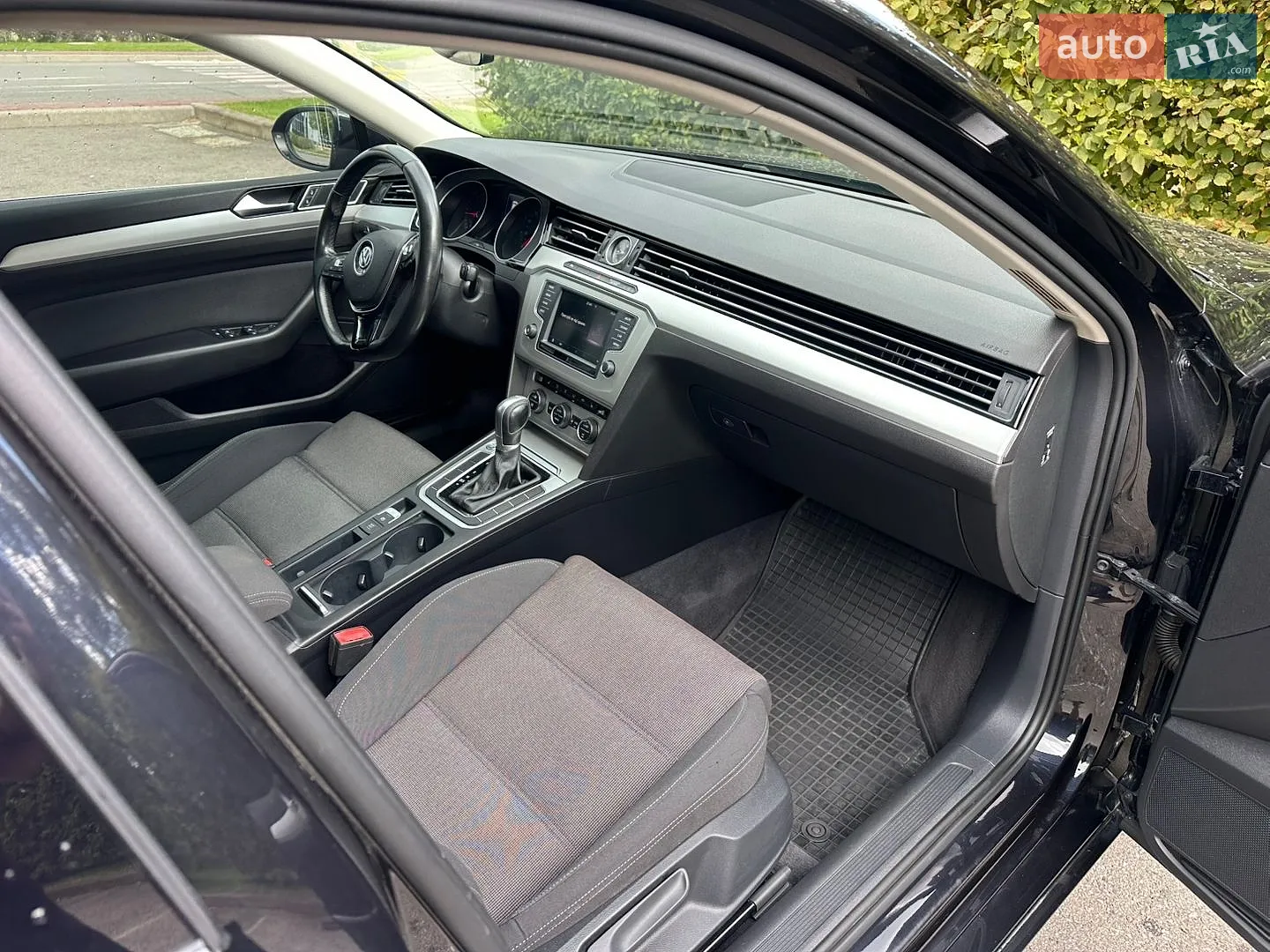 2017 Volkswagen Passat - мініатюра 22