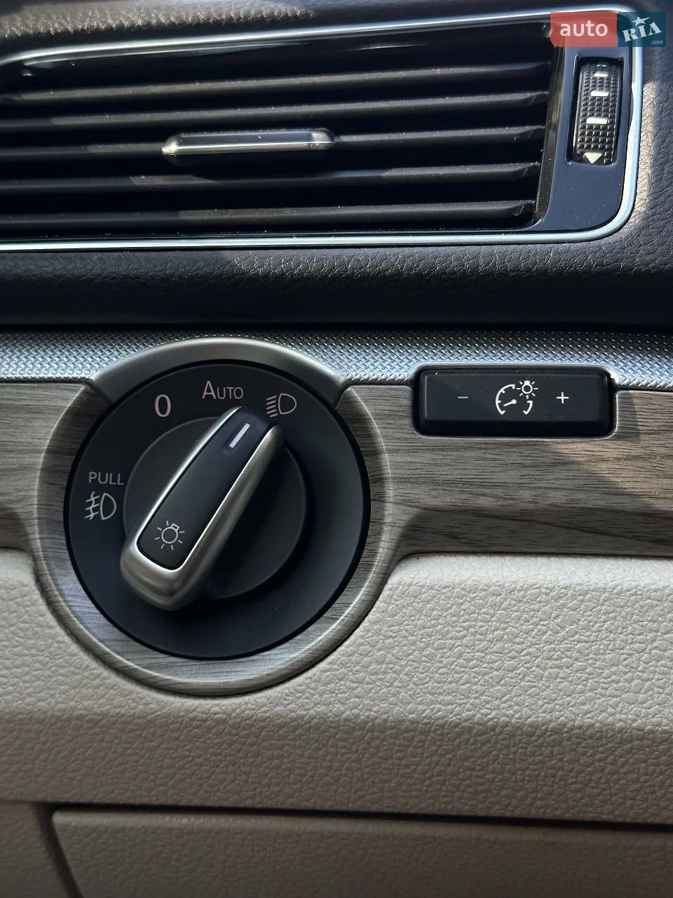 2017 Volkswagen Passat - мініатюра 31