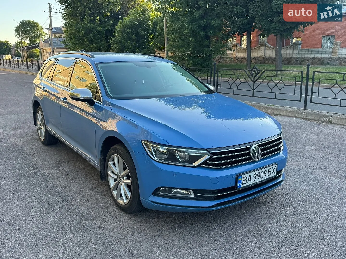 2015 Volkswagen Passat - фото 1