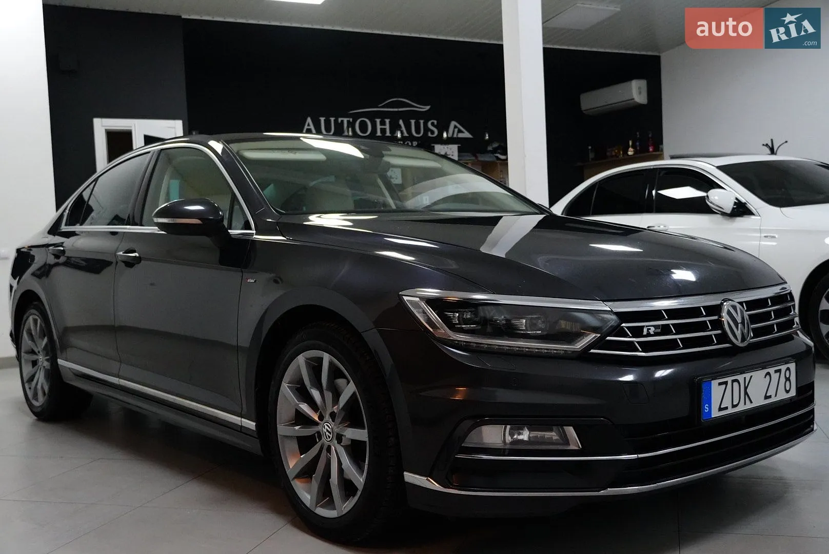 2018 Volkswagen Passat - мініатюра 2