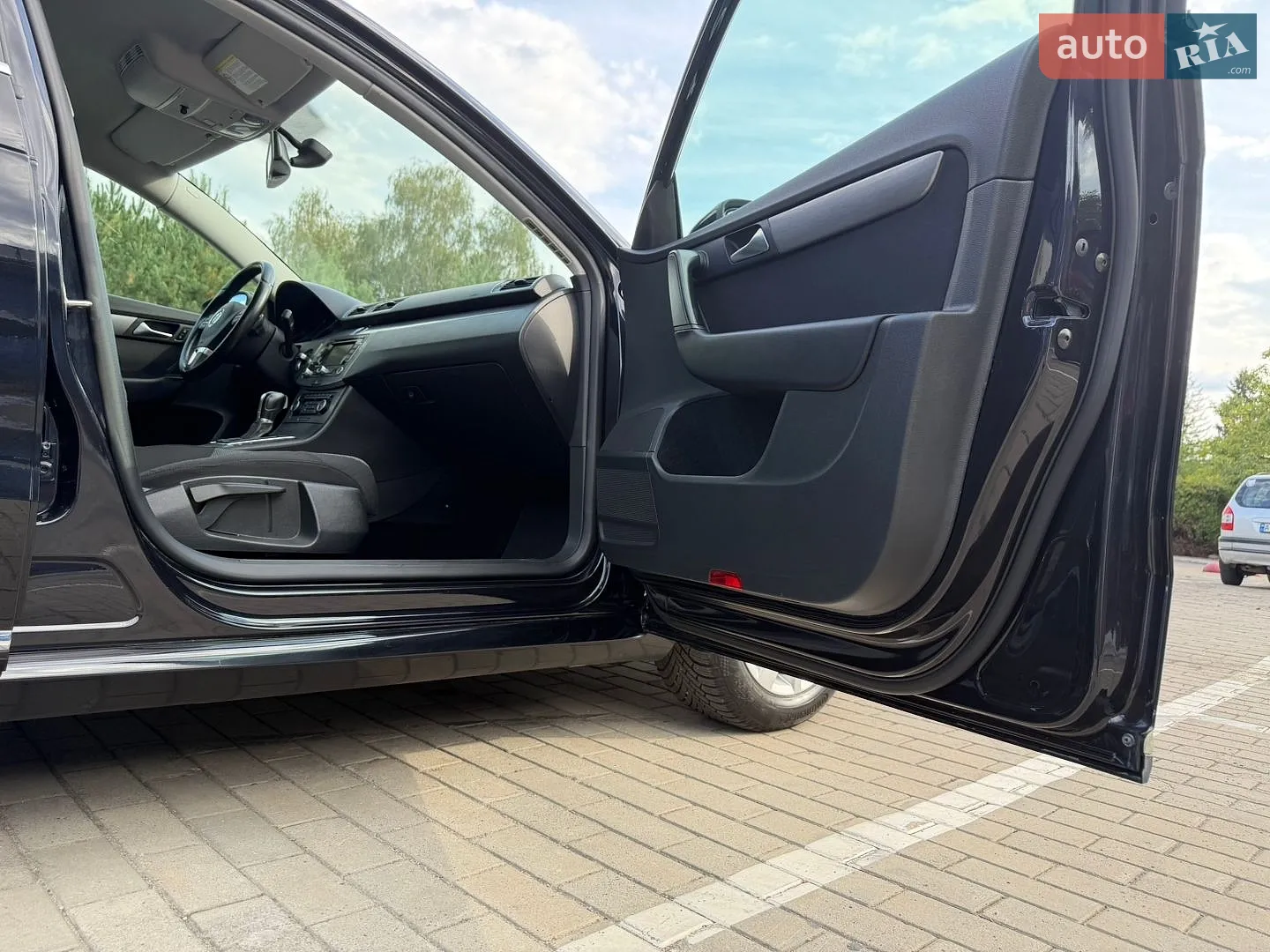 2011 Volkswagen Passat - мініатюра 40