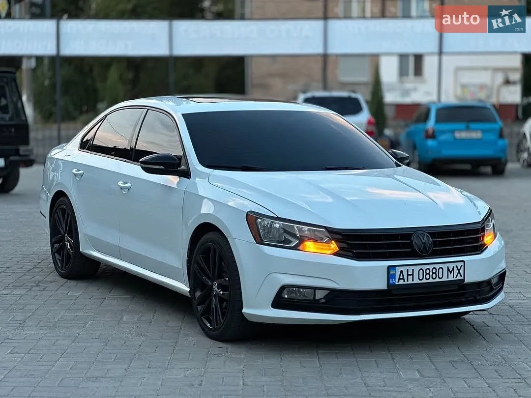 2018 Volkswagen Passat - мініатюра 2