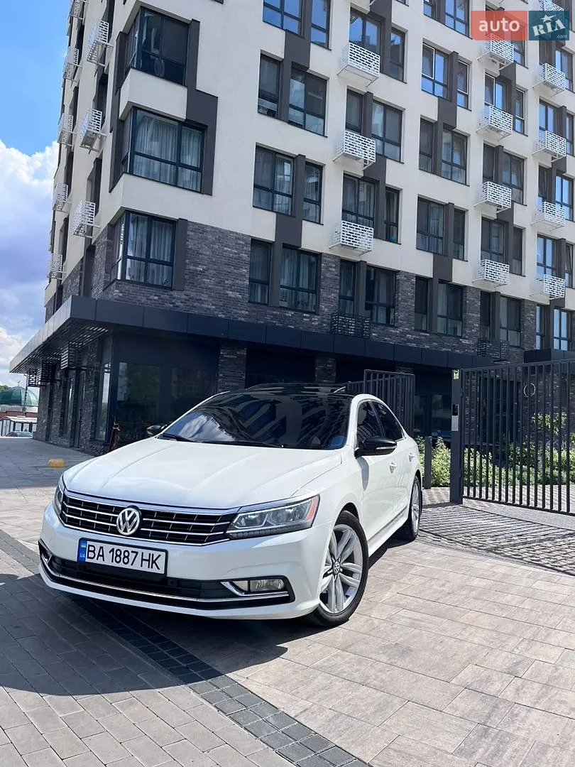 2016 Volkswagen Passat - фото 1