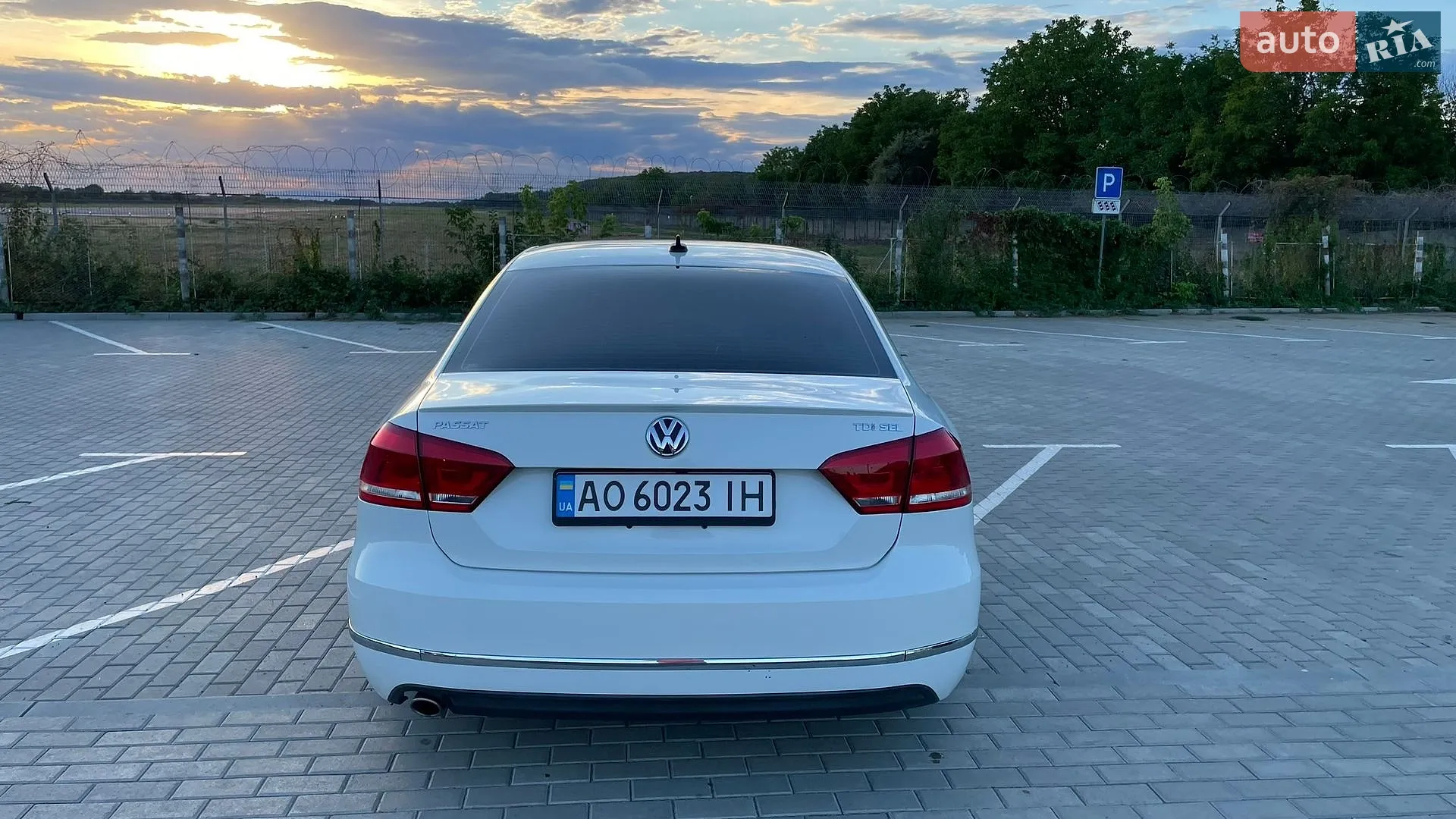 2013 Volkswagen Passat - мініатюра 16