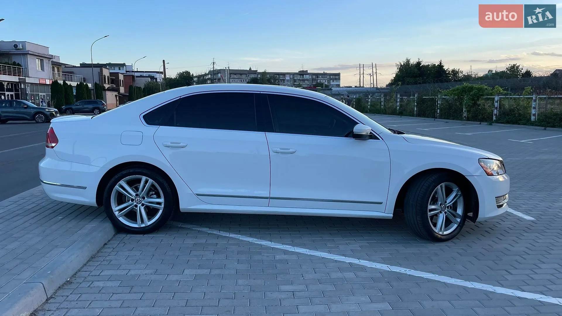 2013 Volkswagen Passat - мініатюра 8