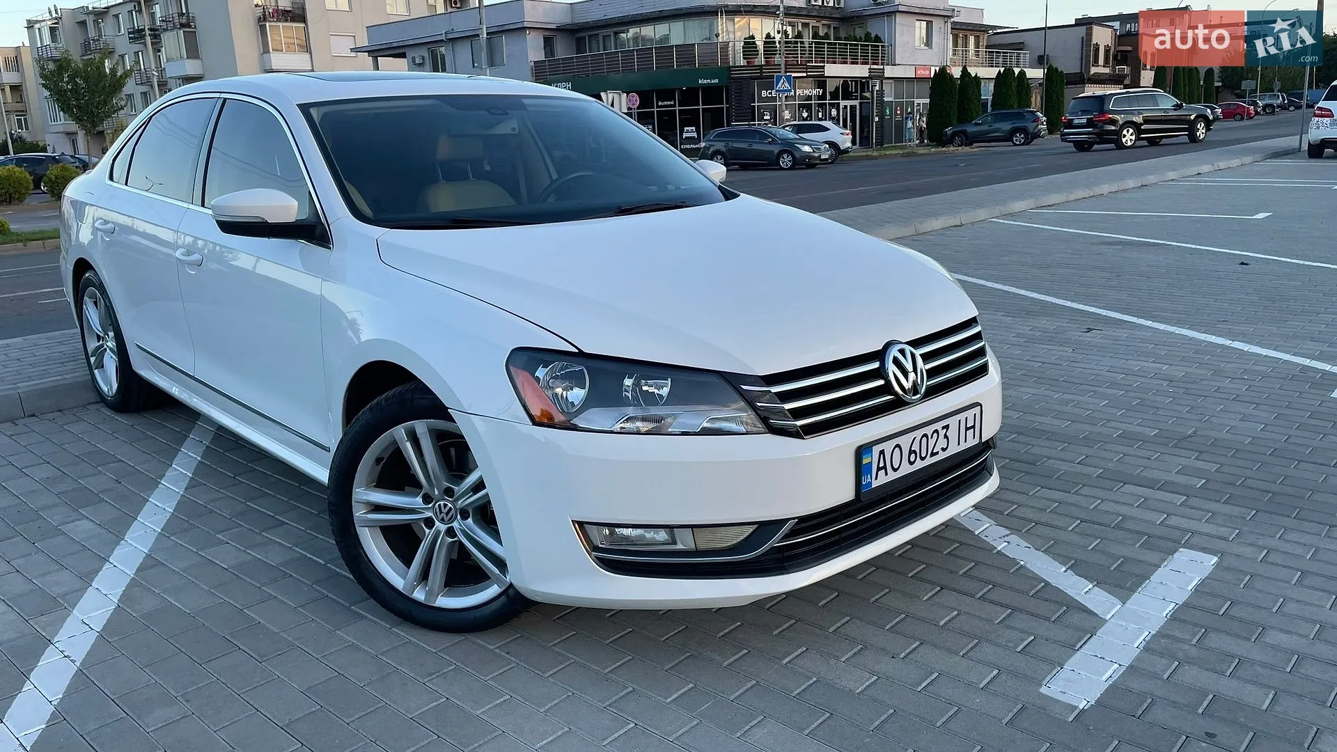 2013 Volkswagen Passat - мініатюра 2