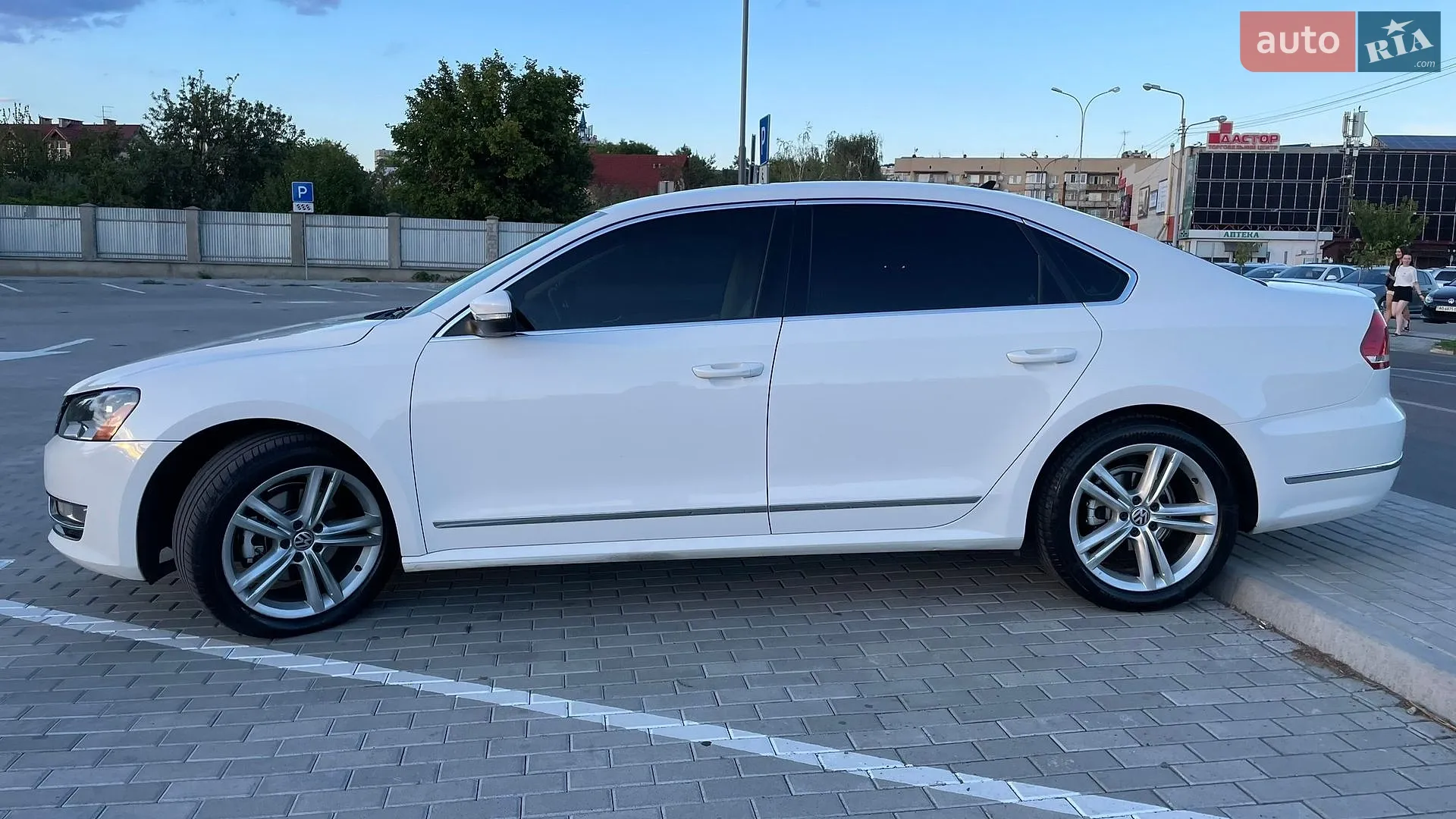 2013 Volkswagen Passat - мініатюра 9