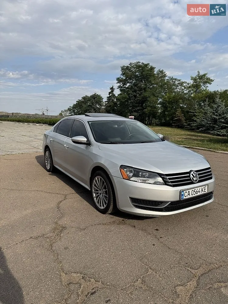2012 Volkswagen Passat - фото 1