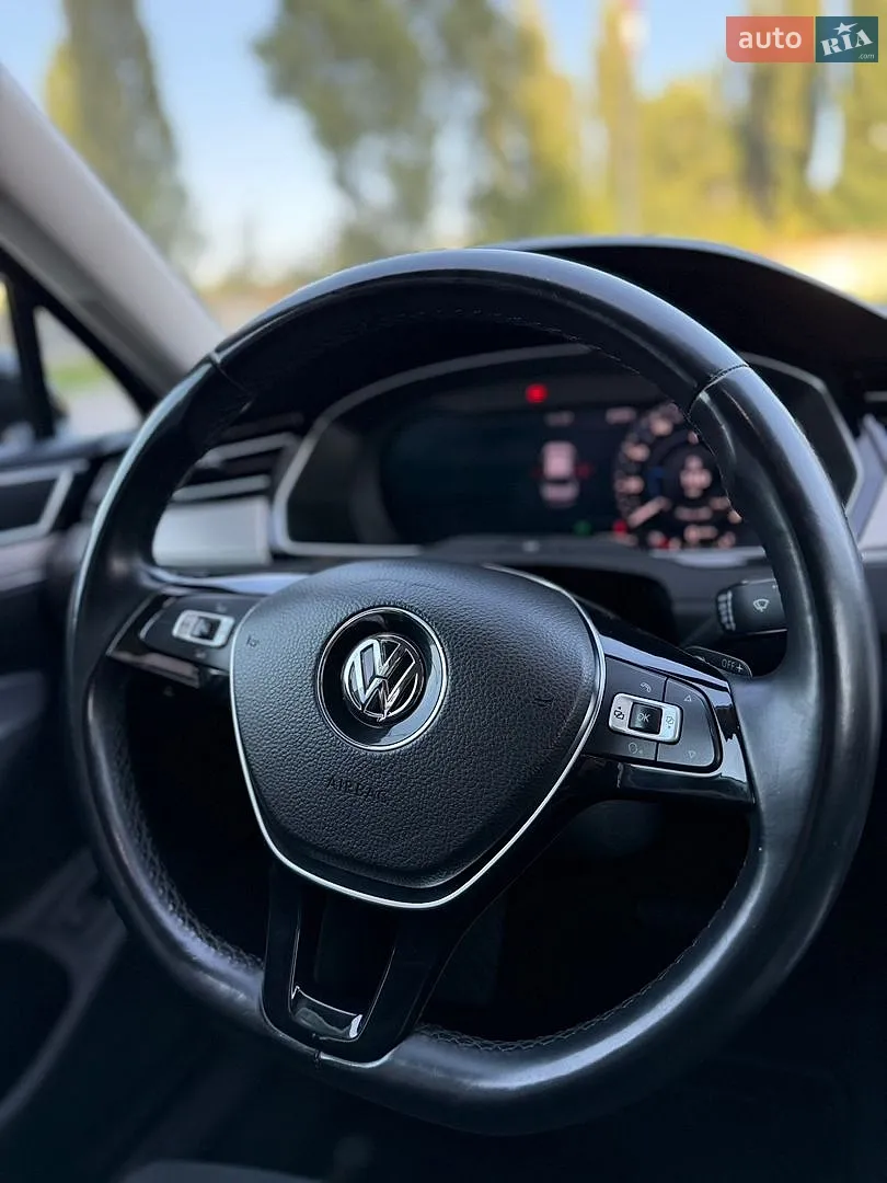 2016 Volkswagen Passat - мініатюра 36