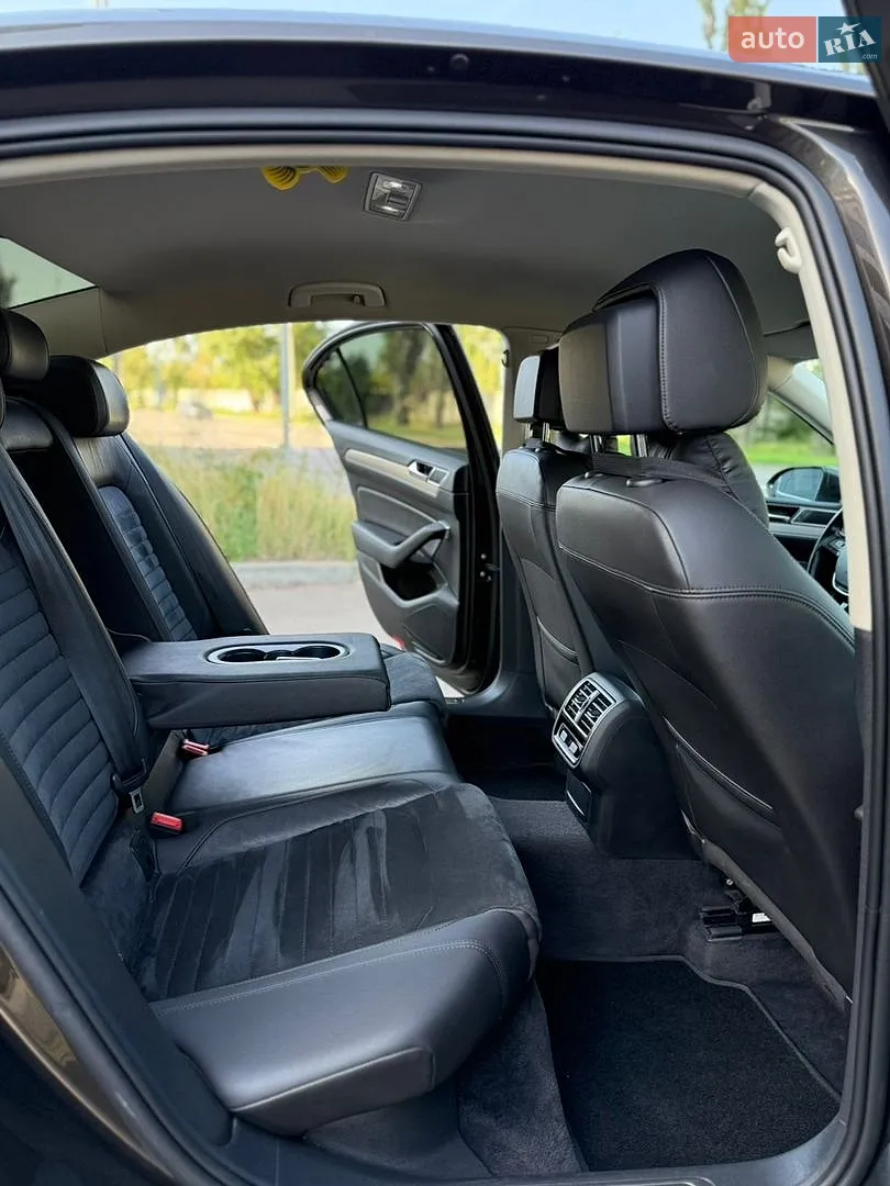 2016 Volkswagen Passat - мініатюра 43