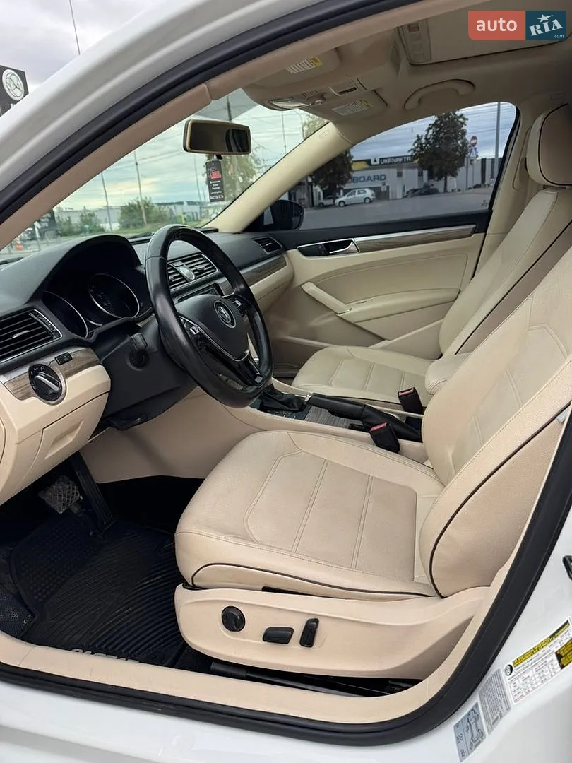 2016 Volkswagen Passat - мініатюра 10