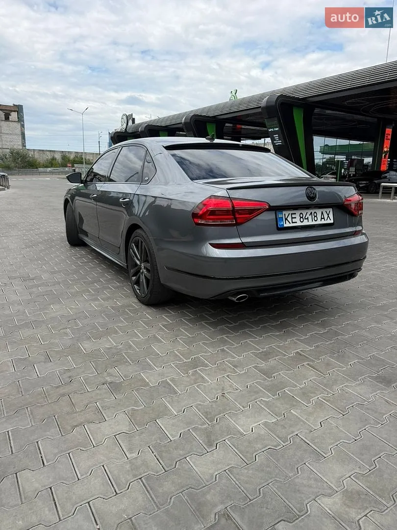 2016 Volkswagen Passat - мініатюра 5