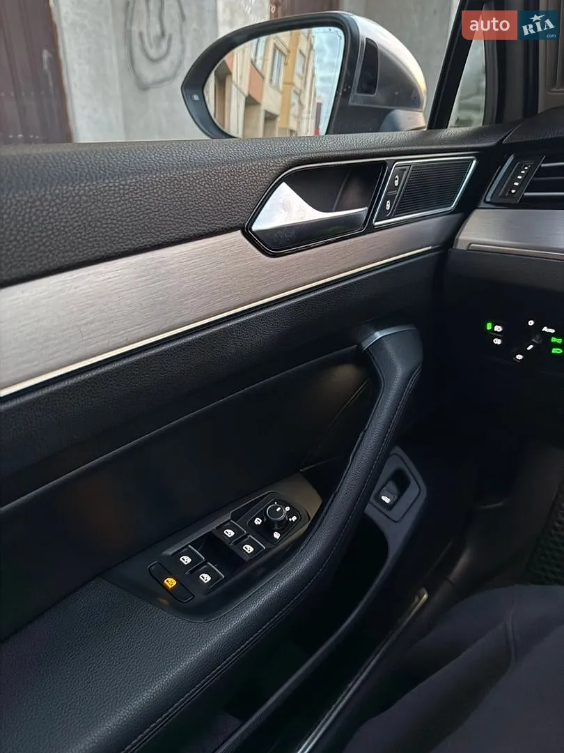2018 Volkswagen Passat - мініатюра 16