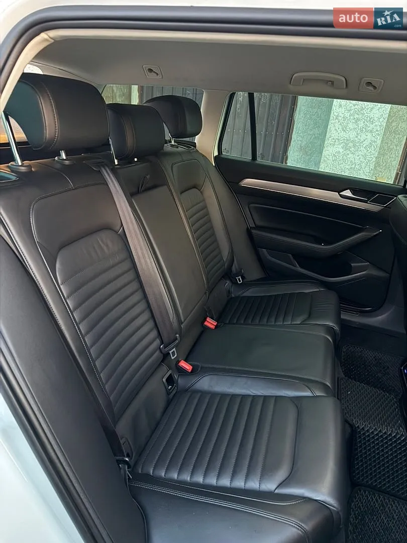 2018 Volkswagen Passat - мініатюра 43