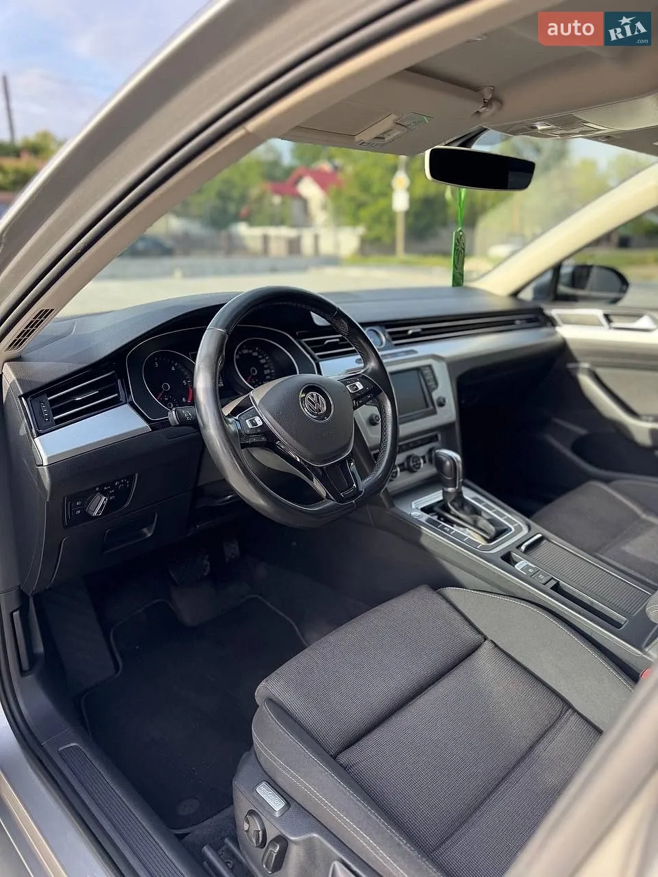 2015 Volkswagen Passat - мініатюра 16