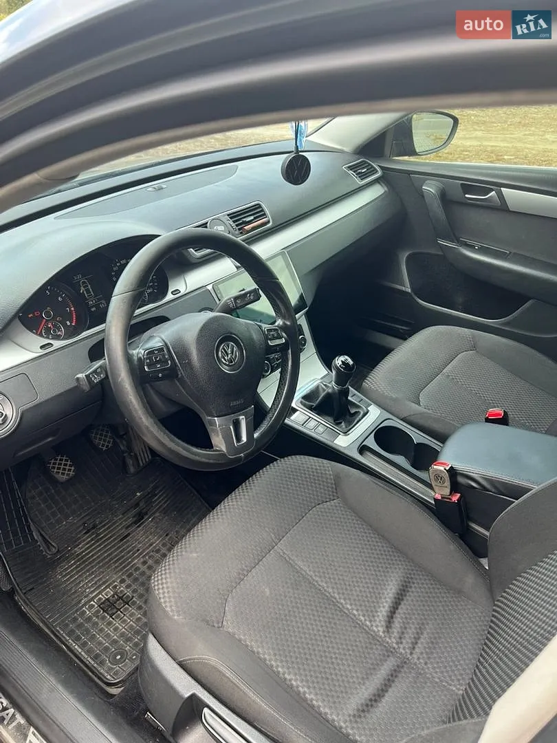 2011 Volkswagen Passat - мініатюра 8