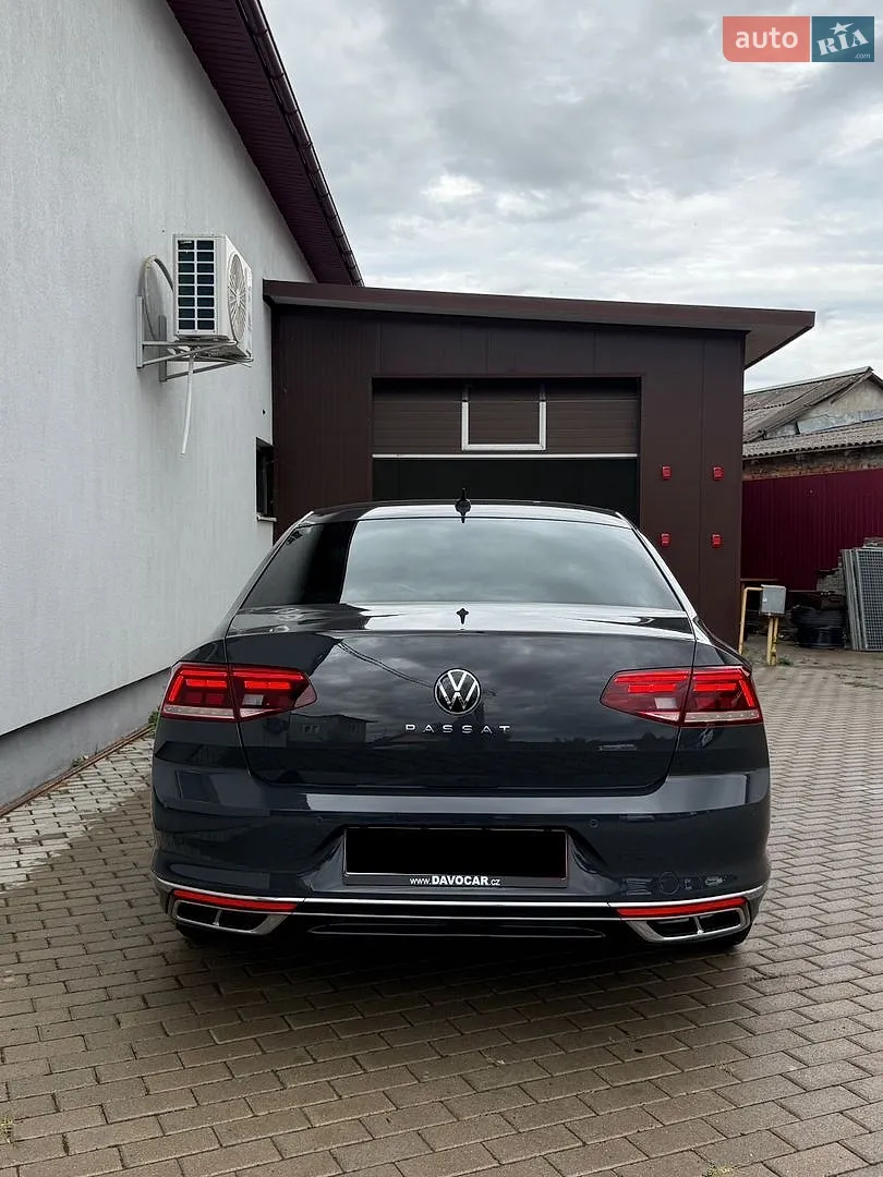 2021 Volkswagen Passat - мініатюра 9